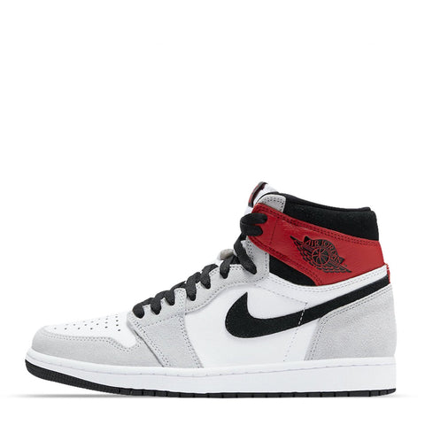 Air Jordan 1 Retro High OG Light Smoke Grey